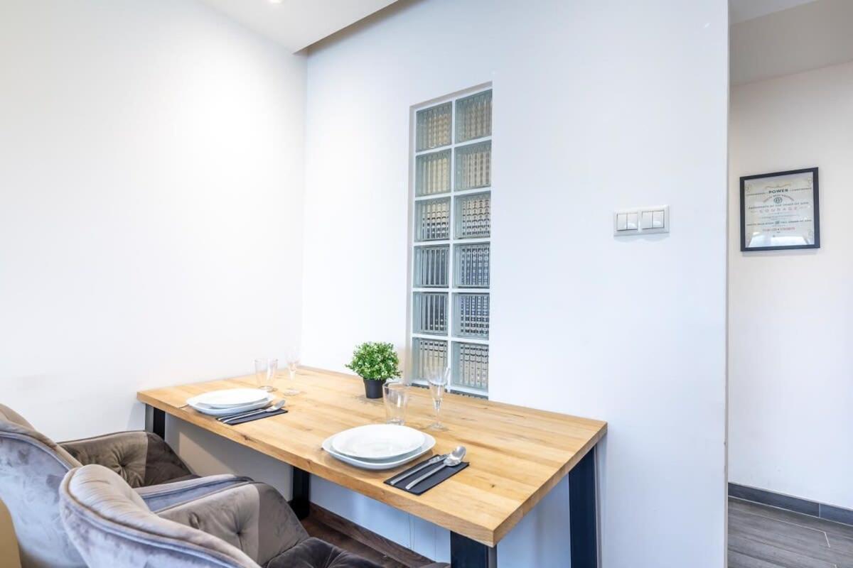 Cozy Quiet Apartment With A Balcony Budapest Exterior photo