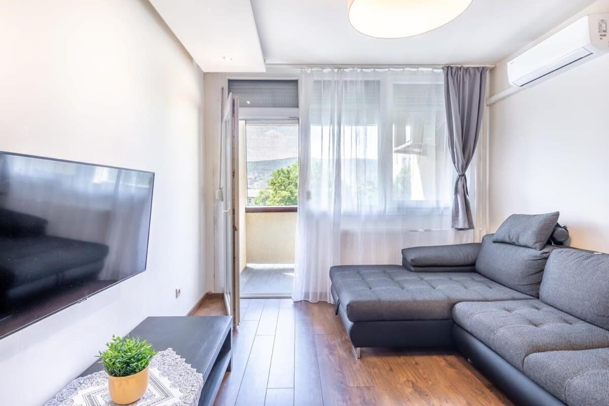 Cozy Quiet Apartment With A Balcony Budapest Exterior photo