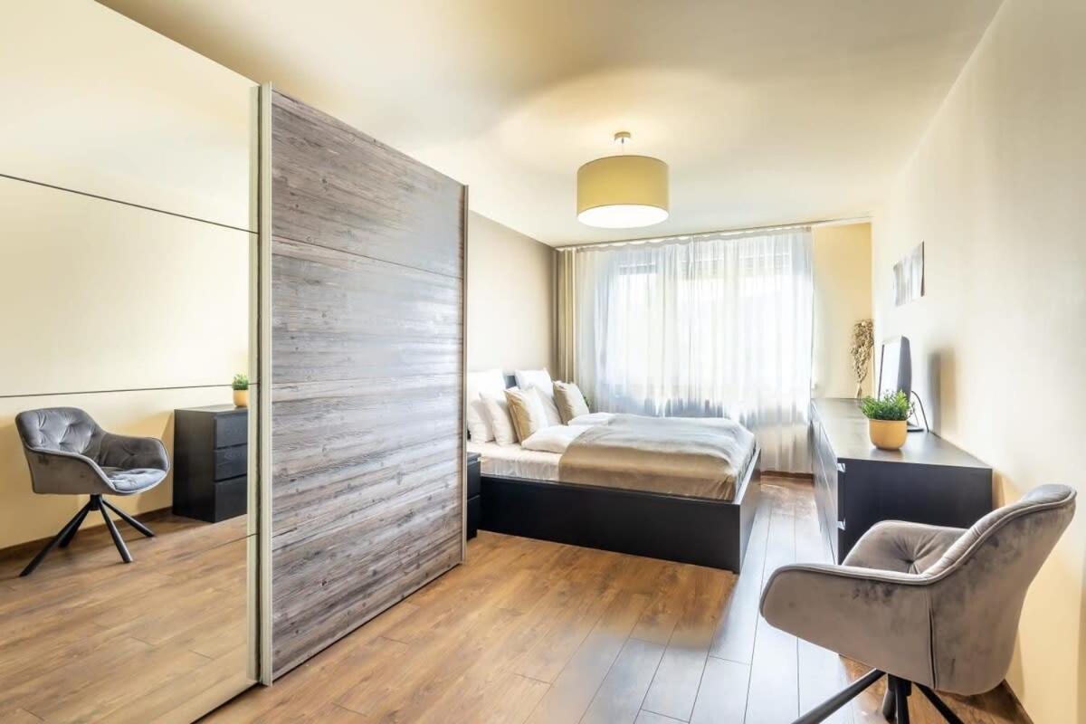 Cozy Quiet Apartment With A Balcony Budapest Exterior photo