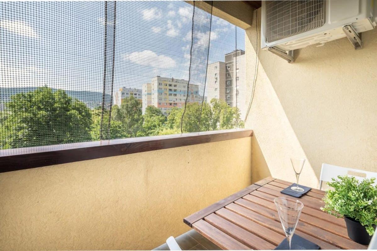 Cozy Quiet Apartment With A Balcony Budapest Exterior photo